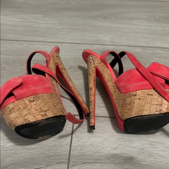 Giuseppe Zanotti Coral Bow Platform Heels - Picture 3 of 4